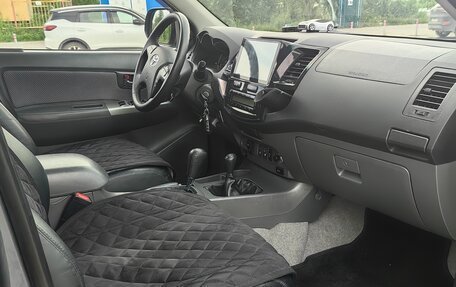 Toyota Hilux VII, 2013 год, 5 000 000 рублей, 6 фотография