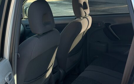 Toyota RAV4, 2001 год, 620 000 рублей, 8 фотография