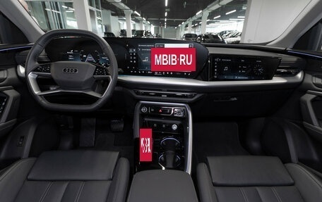 Audi Q5, 2025 год, 7 700 000 рублей, 8 фотография