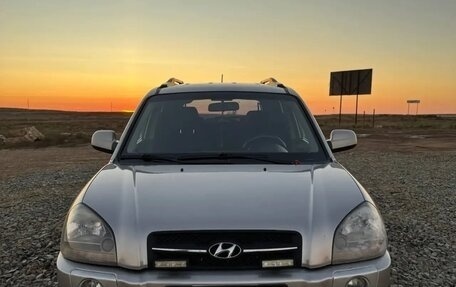 Hyundai Tucson III, 2007 год, 765 000 рублей, 2 фотография