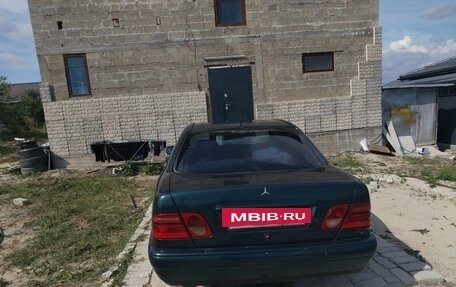Mercedes-Benz E-Класс, 1997 год, 360 000 рублей, 6 фотография