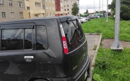 Nissan Cube II, 2000 год, 135 000 рублей, 4 фотография
