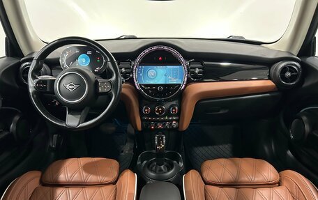 MINI Hatch, 2022 год, 2 740 000 рублей, 11 фотография