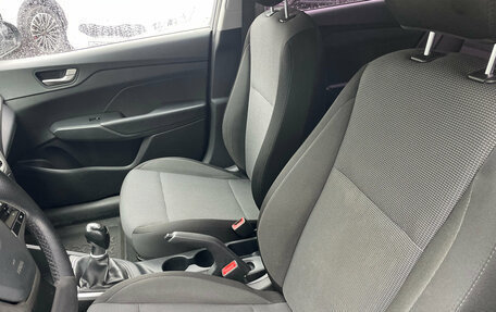 Hyundai Solaris II рестайлинг, 2017 год, 1 099 000 рублей, 13 фотография