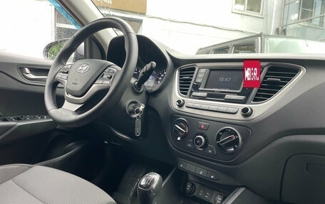 Hyundai Solaris II рестайлинг, 2017 год, 1 099 000 рублей, 11 фотография