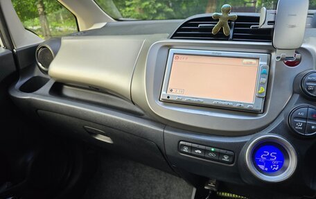 Honda Fit III, 2011 год, 700 000 рублей, 8 фотография