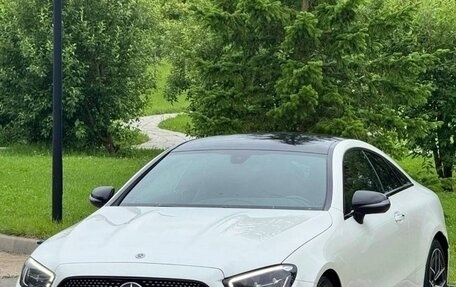 Mercedes-Benz E-Класс, 2021 год, 4 700 000 рублей, 1 фотография