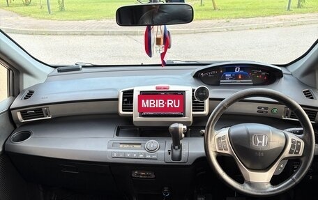 Honda Freed I, 2013 год, 1 150 000 рублей, 14 фотография