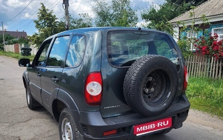 Chevrolet Niva I рестайлинг, 2018 год, 600 000 рублей, 5 фотография