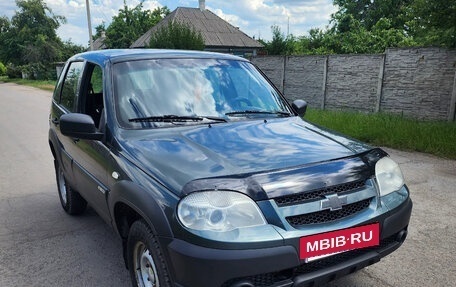 Chevrolet Niva I рестайлинг, 2018 год, 600 000 рублей, 4 фотография