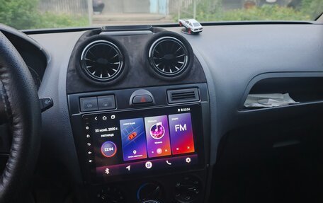 Ford Fiesta, 2007 год, 350 000 рублей, 3 фотография