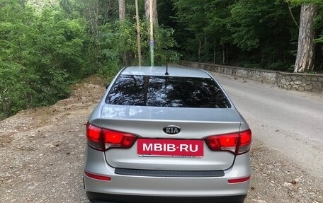 KIA Rio III рестайлинг, 2016 год, 670 000 рублей, 3 фотография