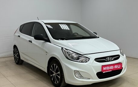 Hyundai Solaris II рестайлинг, 2012 год, 655 000 рублей, 6 фотография