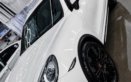 Porsche Cayenne III, 2011 год, 2 800 000 рублей, 2 фотография