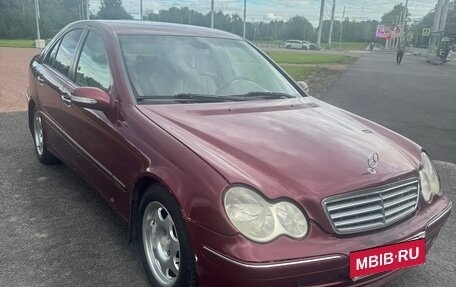 Mercedes-Benz C-Класс, 2004 год, 387 000 рублей, 3 фотография