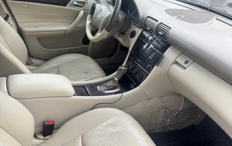 Mercedes-Benz C-Класс, 2004 год, 387 000 рублей, 10 фотография