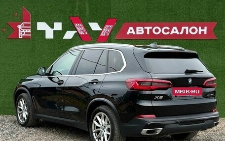 BMW X5, 2019 год, 5 990 000 рублей, 4 фотография