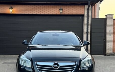 Opel Insignia II рестайлинг, 2011 год, 680 000 рублей, 2 фотография