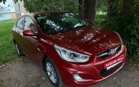 Hyundai Solaris II рестайлинг, 2013 год, 720 000 рублей, 5 фотография