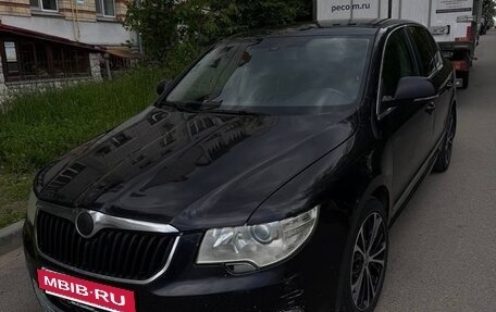 Skoda Superb III рестайлинг, 2012 год, 1 150 000 рублей, 6 фотография