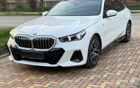 BMW 5 серия, 2023 год, 6 900 000 рублей, 2 фотография