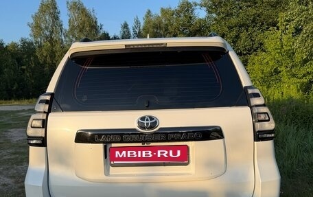 Toyota Land Cruiser Prado 150 рестайлинг 2, 2021 год, 6 500 000 рублей, 4 фотография