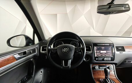 Volkswagen Touareg III, 2010 год, 1 695 000 рублей, 19 фотография