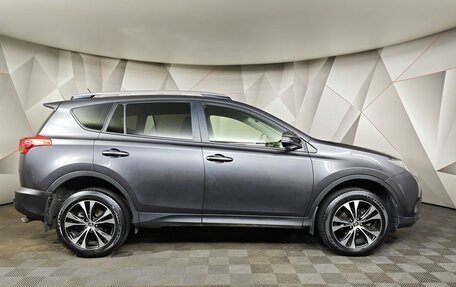 Toyota RAV4, 2015 год, 1 900 000 рублей, 6 фотография