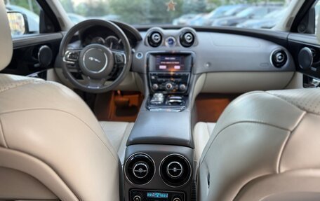 Jaguar XJ IV (X351), 2012 год, 2 100 000 рублей, 17 фотография