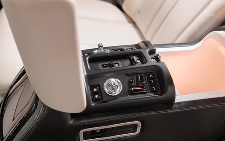 Rolls-Royce Phantom VII рестайлинг, 2013 год, 27 990 000 рублей, 31 фотография