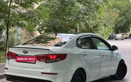 KIA Rio III рестайлинг, 2016 год, 490 000 рублей, 4 фотография