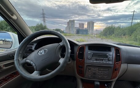 Toyota Land Cruiser 100 рестайлинг 2, 2005 год, 1 682 000 рублей, 14 фотография