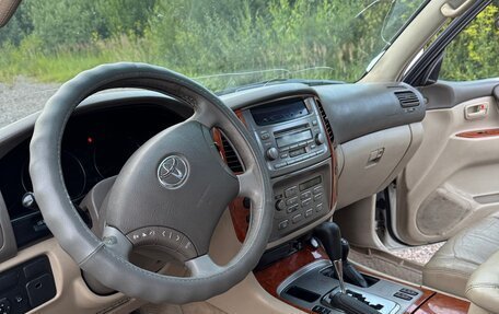 Toyota Land Cruiser 100 рестайлинг 2, 2005 год, 1 682 000 рублей, 10 фотография
