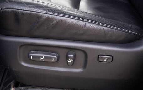 Toyota Land Cruiser 200, 2012 год, 3 972 800 рублей, 15 фотография
