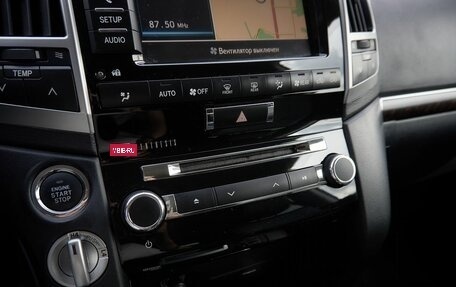 Toyota Land Cruiser 200, 2012 год, 3 972 800 рублей, 12 фотография