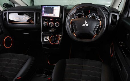 Mitsubishi Delica D:5 I, 2018 год, 3 319 000 рублей, 6 фотография