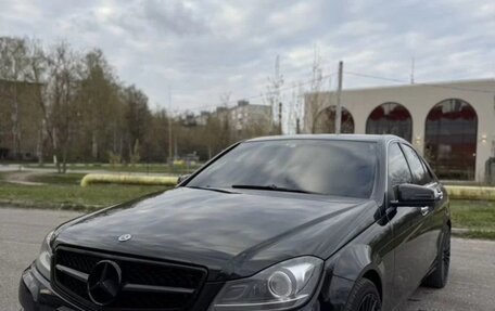 Mercedes-Benz C-Класс, 2012 год, 1 650 000 рублей, 1 фотография