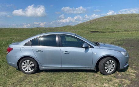 Chevrolet Cruze II, 2012 год, 580 000 рублей, 3 фотография