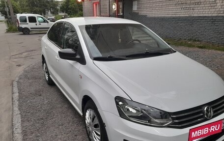Volkswagen Polo VI (EU Market), 2020 год, 800 000 рублей, 5 фотография