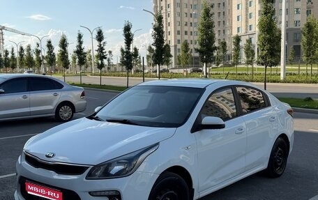 KIA Rio IV, 2020 год, 890 000 рублей, 1 фотография