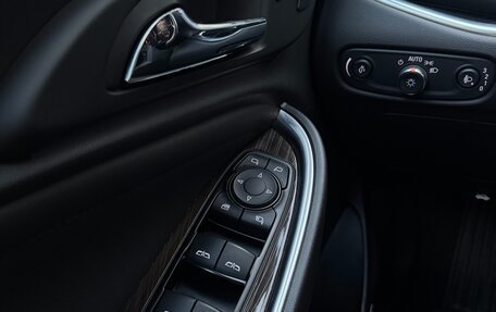 Chevrolet Malibu IX, 2020 год, 2 100 000 рублей, 12 фотография