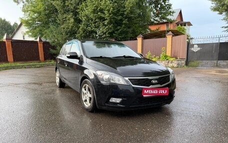 KIA cee'd I рестайлинг, 2011 год, 640 000 рублей, 1 фотография