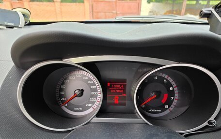 Mitsubishi Outlander III рестайлинг 3, 2008 год, 1 400 000 рублей, 7 фотография