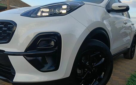 KIA Sportage IV рестайлинг, 2021 год, 1 799 000 рублей, 2 фотография