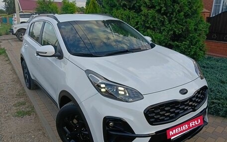 KIA Sportage IV рестайлинг, 2021 год, 1 799 000 рублей, 4 фотография