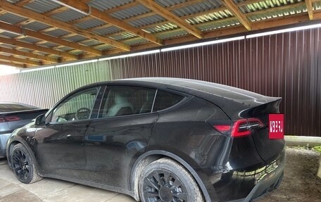 Tesla Model Y I, 2020 год, 2 450 000 рублей, 3 фотография