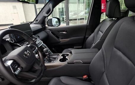 Toyota Land Cruiser, 2026 год, 16 300 000 рублей, 16 фотография