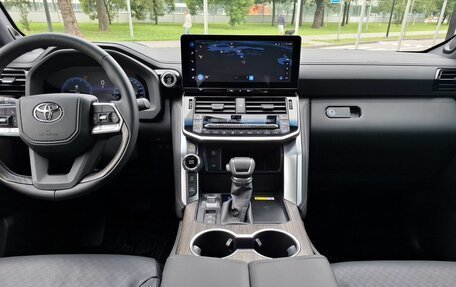 Toyota Land Cruiser, 2026 год, 16 300 000 рублей, 33 фотография