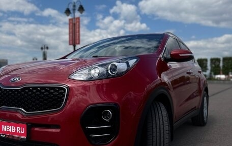 KIA Sportage IV рестайлинг, 2018 год, 2 300 000 рублей, 1 фотография