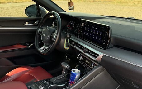 KIA K5, 2022 год, 2 700 000 рублей, 9 фотография